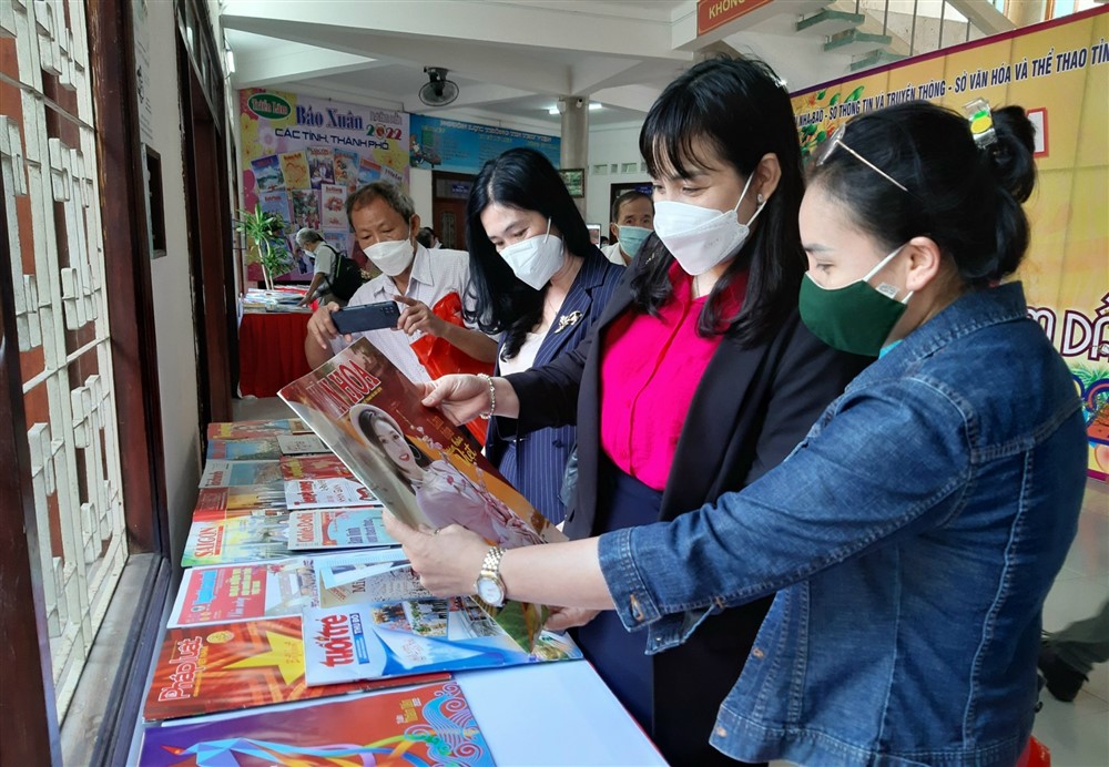 Triển lãm báo xuân Bình Định - Quy Nhơn Tourist