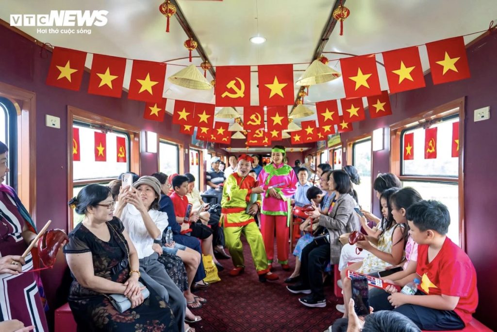 Chuyến tàu di sản Quy Nhơn - Về miền Đất Võ