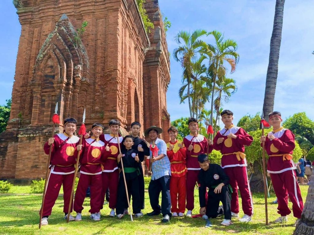 Chuyến tàu di sản Quy Nhơn về miền đất võ - Quy Nhơn Tourist 