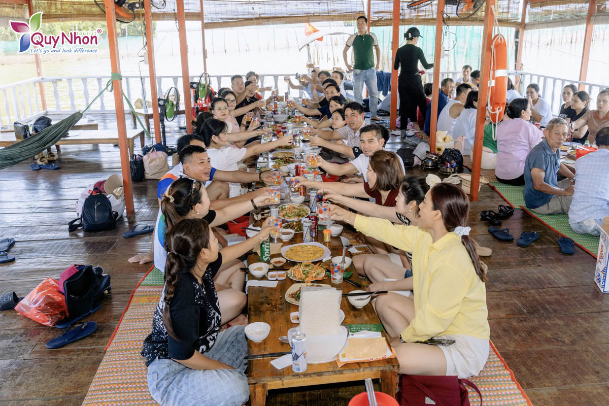 Công ty Visenlex tham quan Quy Nhơn - Gia Lai - Quynhontourist
