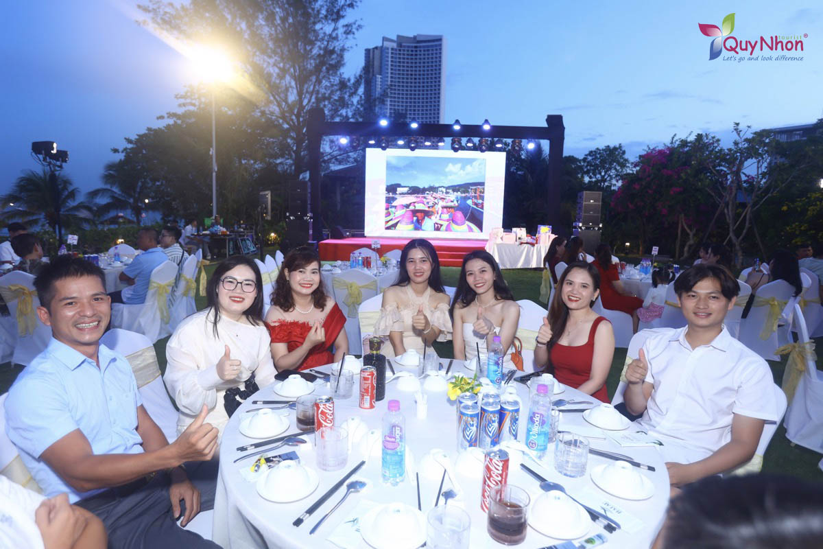 Tour Team building Vĩnh Hy - Ninh Chữ - Nic Group - Quy Nhơn Tourist