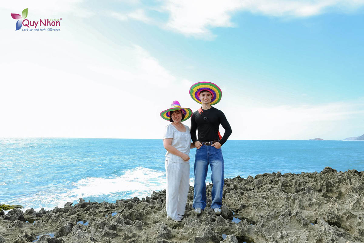 Trường Đại học Công nghệ Miền Đông - Tour Ninh Chữ - Vịnh Vĩnh Hy - Tanyoli - Quy Nhơn Tourist
