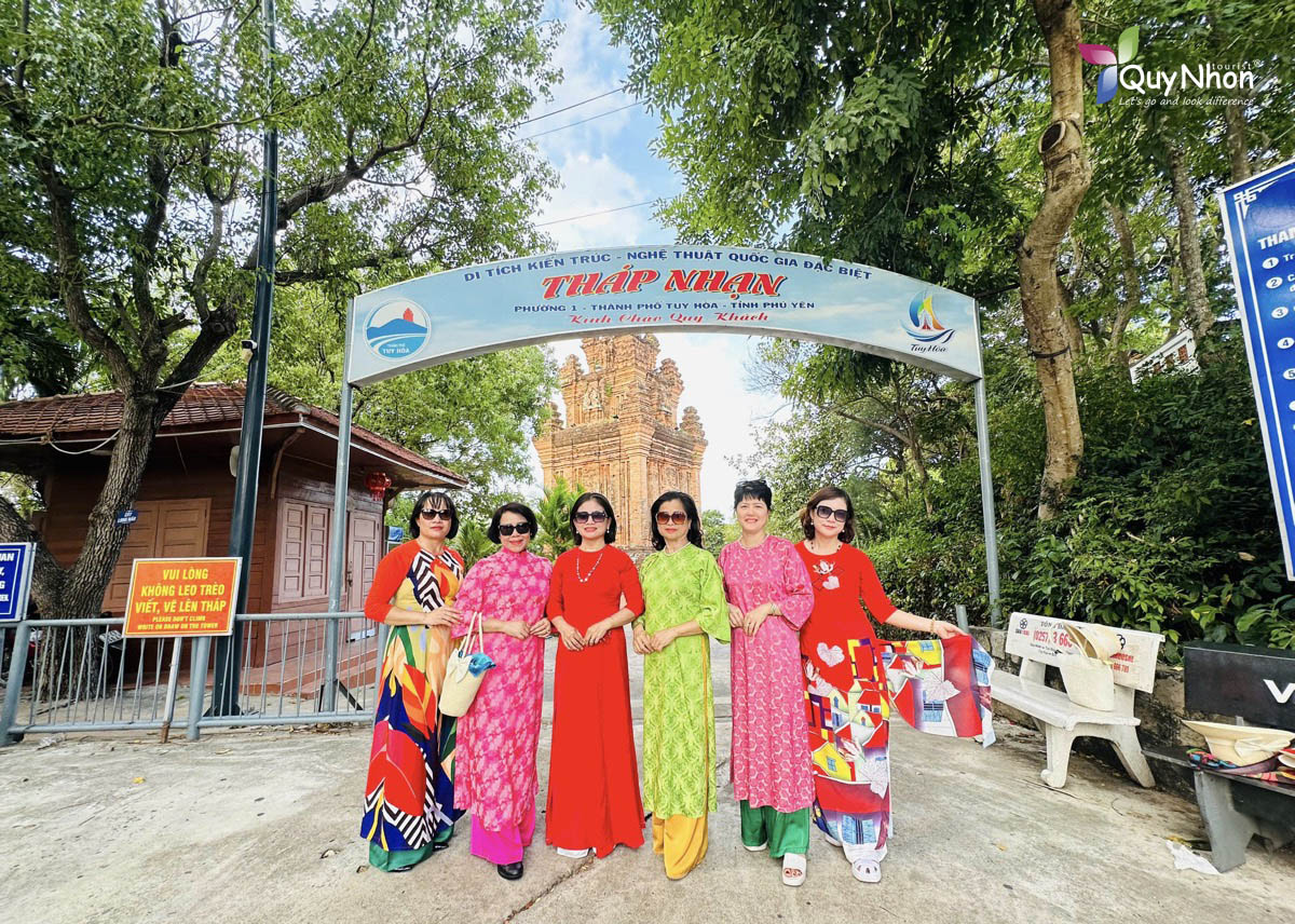 Chị Nguyên - Tour Quy Nhơn Gia Lai 4 ngay 3 dem - Quy Nhon Tourist