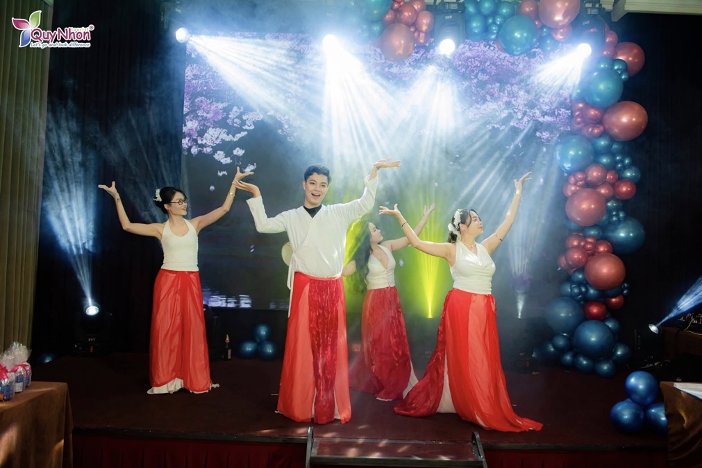 Year End Party 2025 Quy Nhơn Tourist - Đêm giáng sinh ý nghĩa