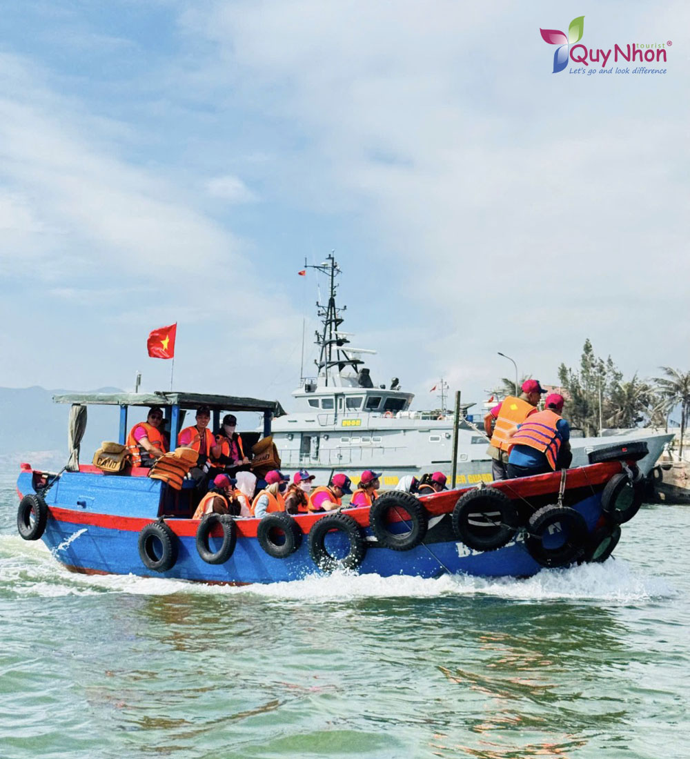 Quy Nhơn Tourist khai xuân - kính lễ đầu năm 2026