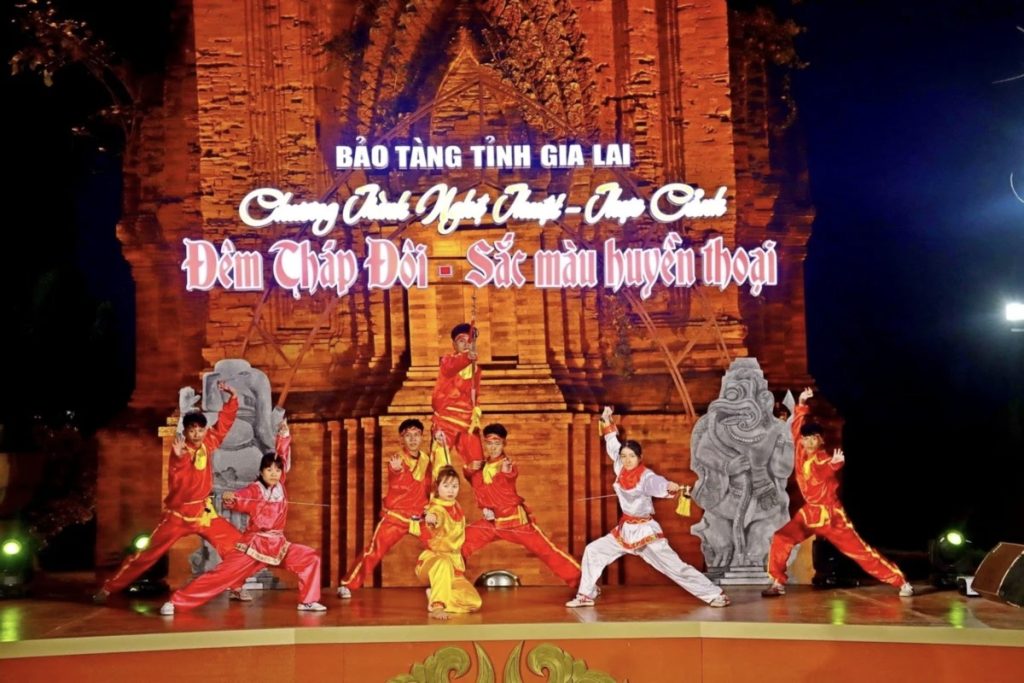 Vé Show đêm tháp đôi Quy Nhơn