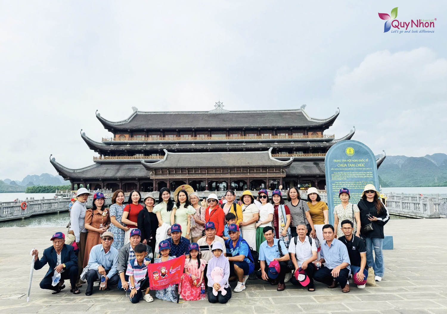 Chech in Chùa Tam Chúc - Quy Nhơn Tourist
