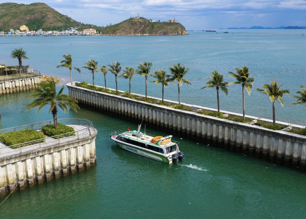 Vé cano khứ hồi Đảo Cù Lao Xanh Quy Nhơn
